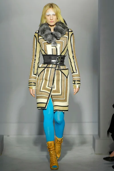 Look 34